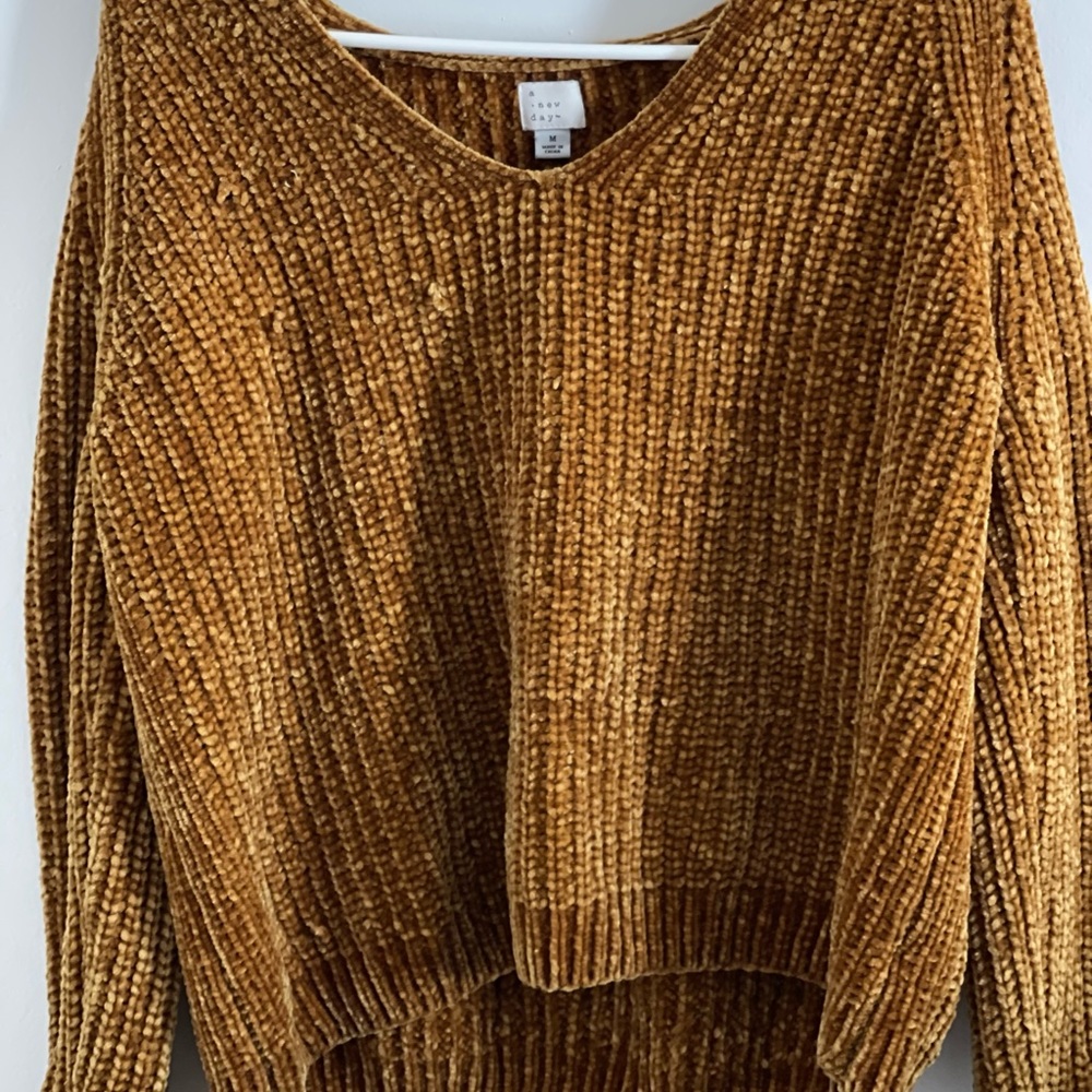 Mustard Yellowish Sweater from Target, Worn, haven’t worn it in a long time.